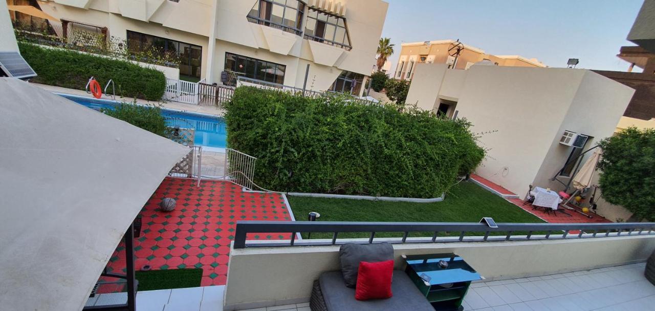 Jumeirah Beach Villa Dubai Exteriör bild
